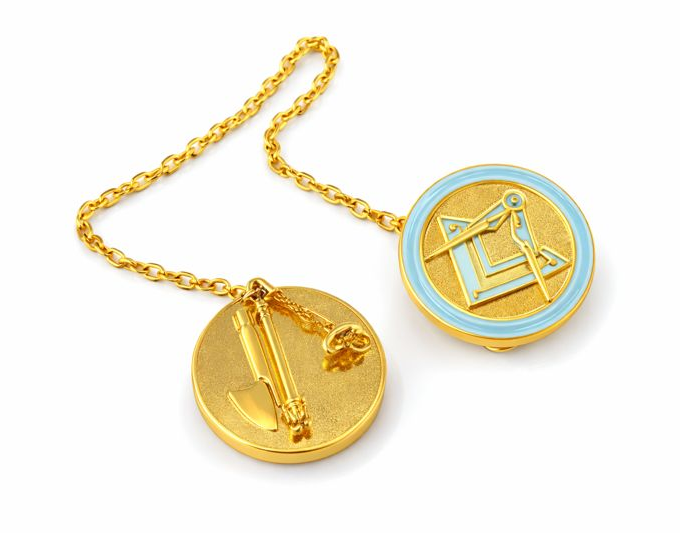 LADY FREEMASON GOWN CLIP & CHAIN