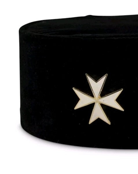 KNIGHTS OF MALTA CAP WITH BADGE